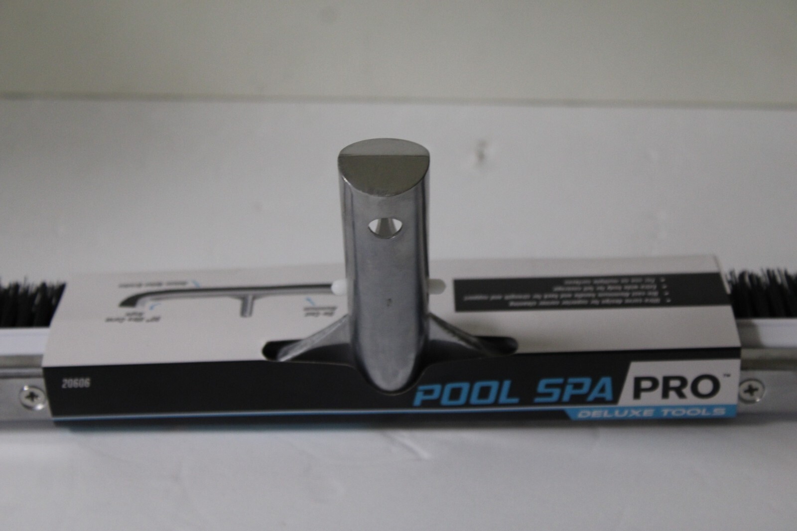 Pool Spa Pro Deluxe 22 Inch Ultra-Curve Swimming Pool and Spa Cleaning Brush