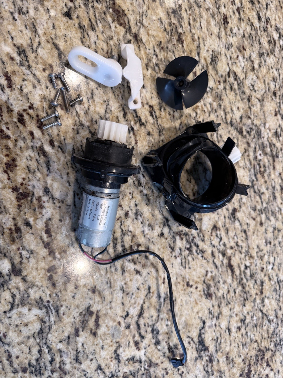 Maytronics Dolphin S200 Pool Cleaner SHELL & PARTS ONLY – No Motor Unit