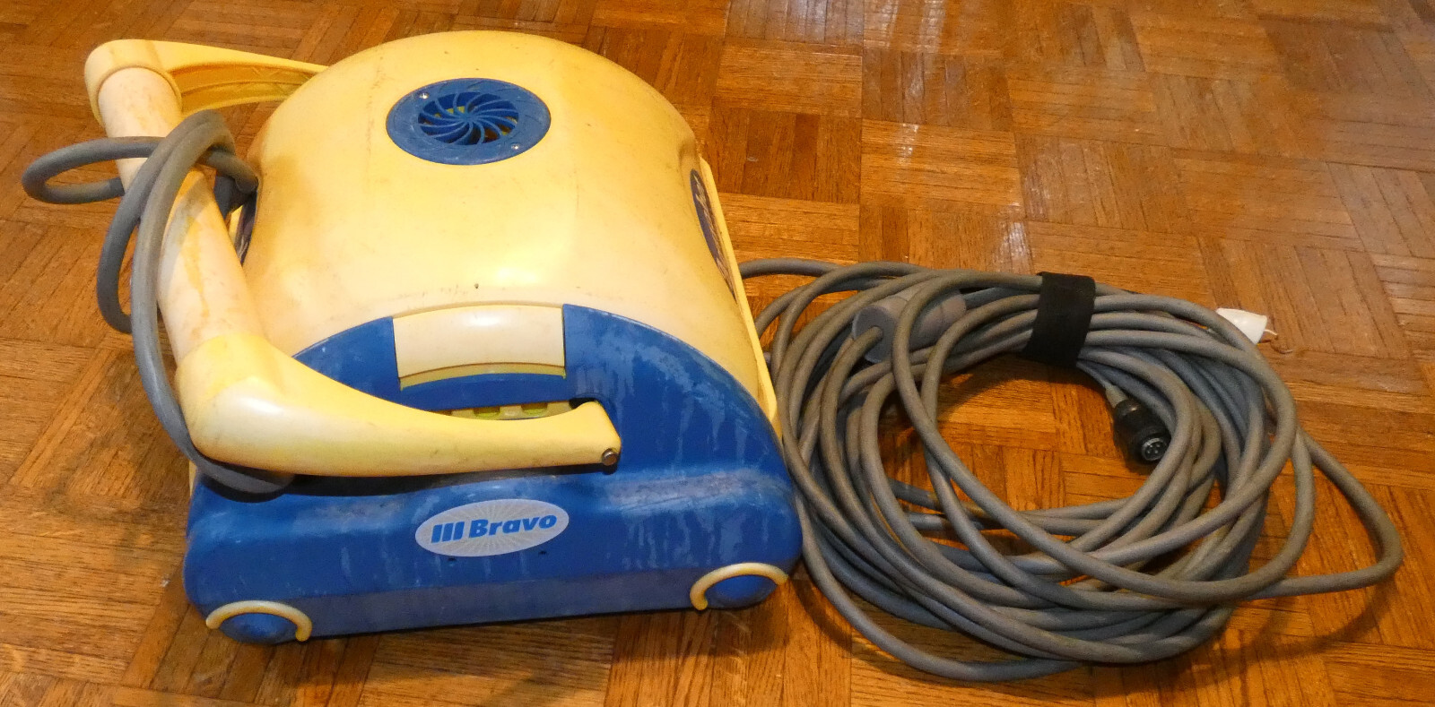 Aquabot III BRAVO Model: AQ11XXXX Pool Cleaner Robot Robotic – Parts or Repair