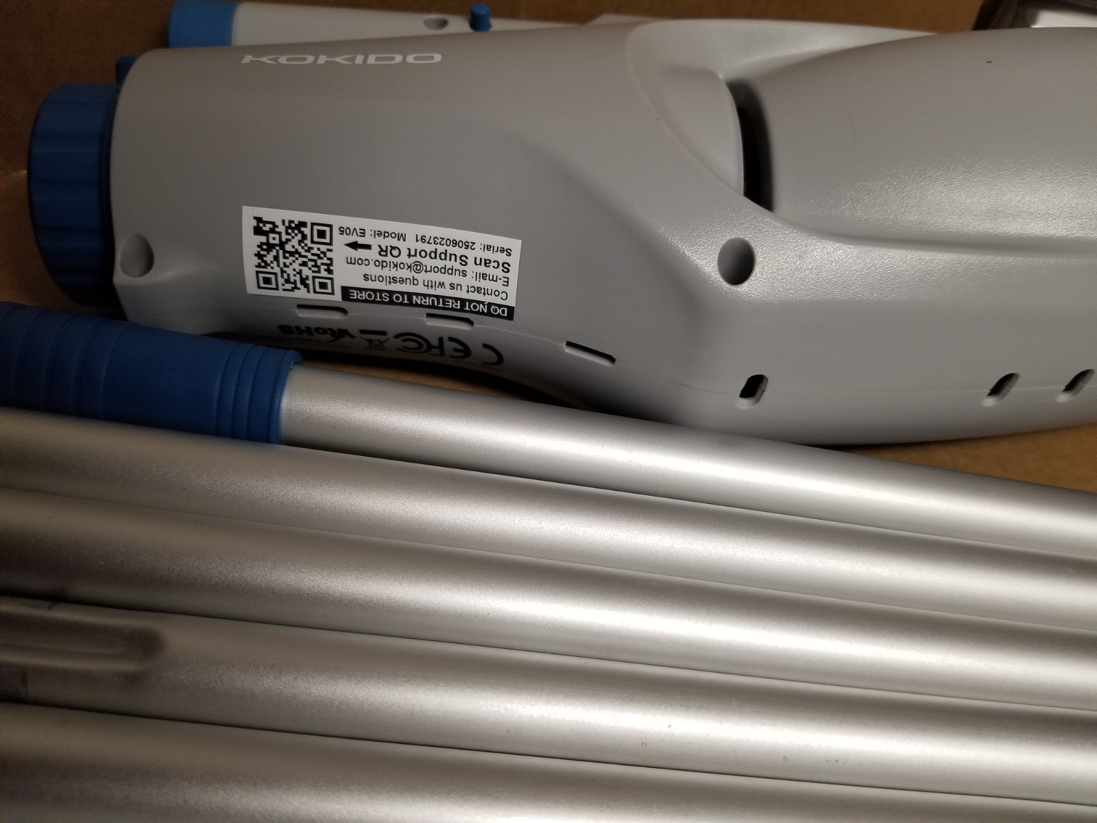 KOKIDO XTROVAC 110 Rechargeable Handheld SWIMMING Pool Vacuum Set Model EV05