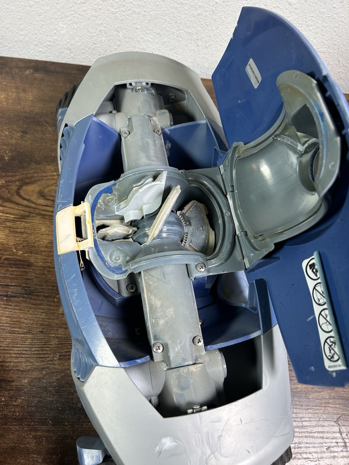 ZODIAC BARACUDA MX8 Pool Cleaning Robot Head – UNTESTED