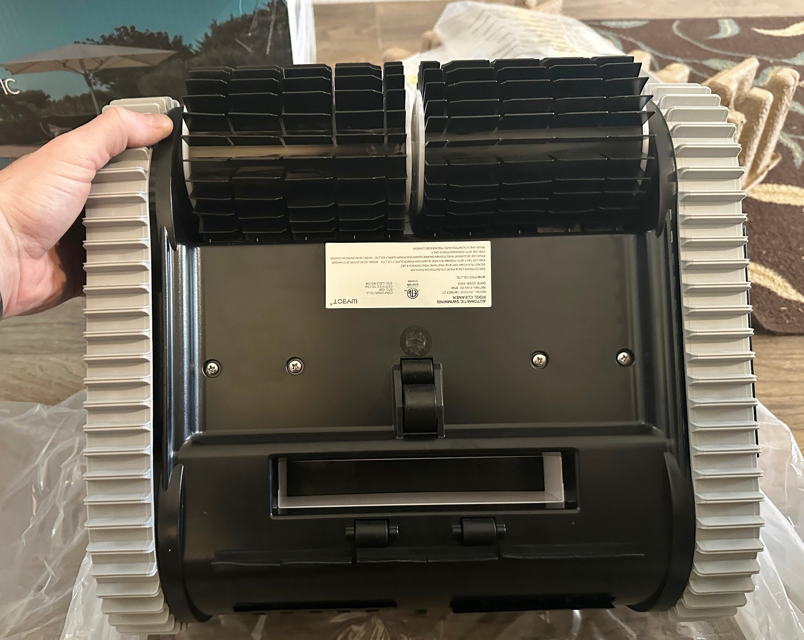 WYBOT C1 Robotic Pool Vacuum for Inground Pools *OPEN BOX – NEW* 150 min Runtime