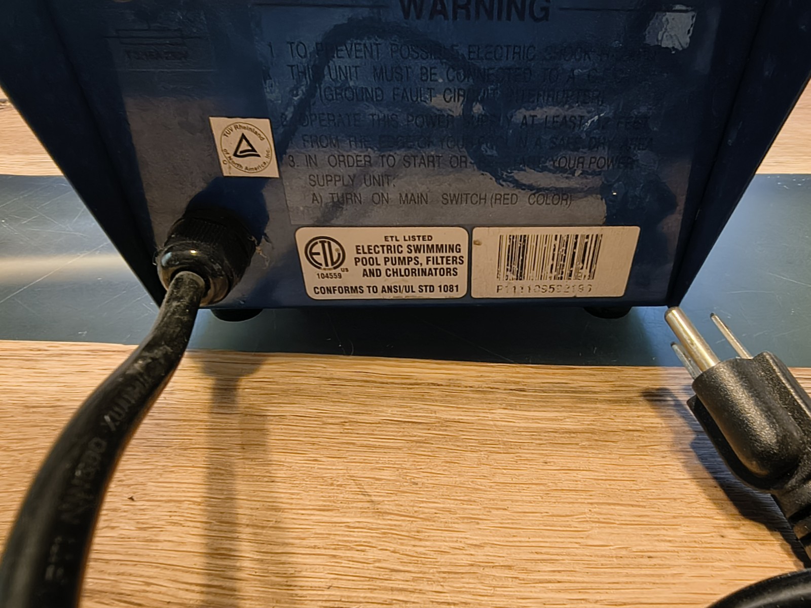 AQUABOT ® CLASSIC & AQUABOT TURBO POWER SUPPLY TWO PIN FEMALE SOCKET ( USED )