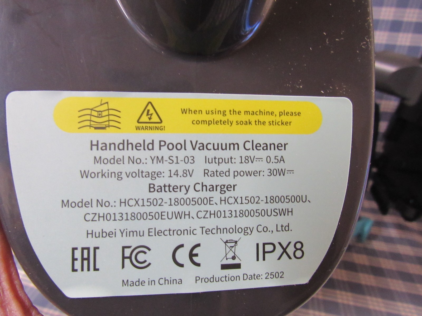 PoolMr Cordless Handheld Pool Vacuum Rechargeable (Store Display) FREE SHIPPING.