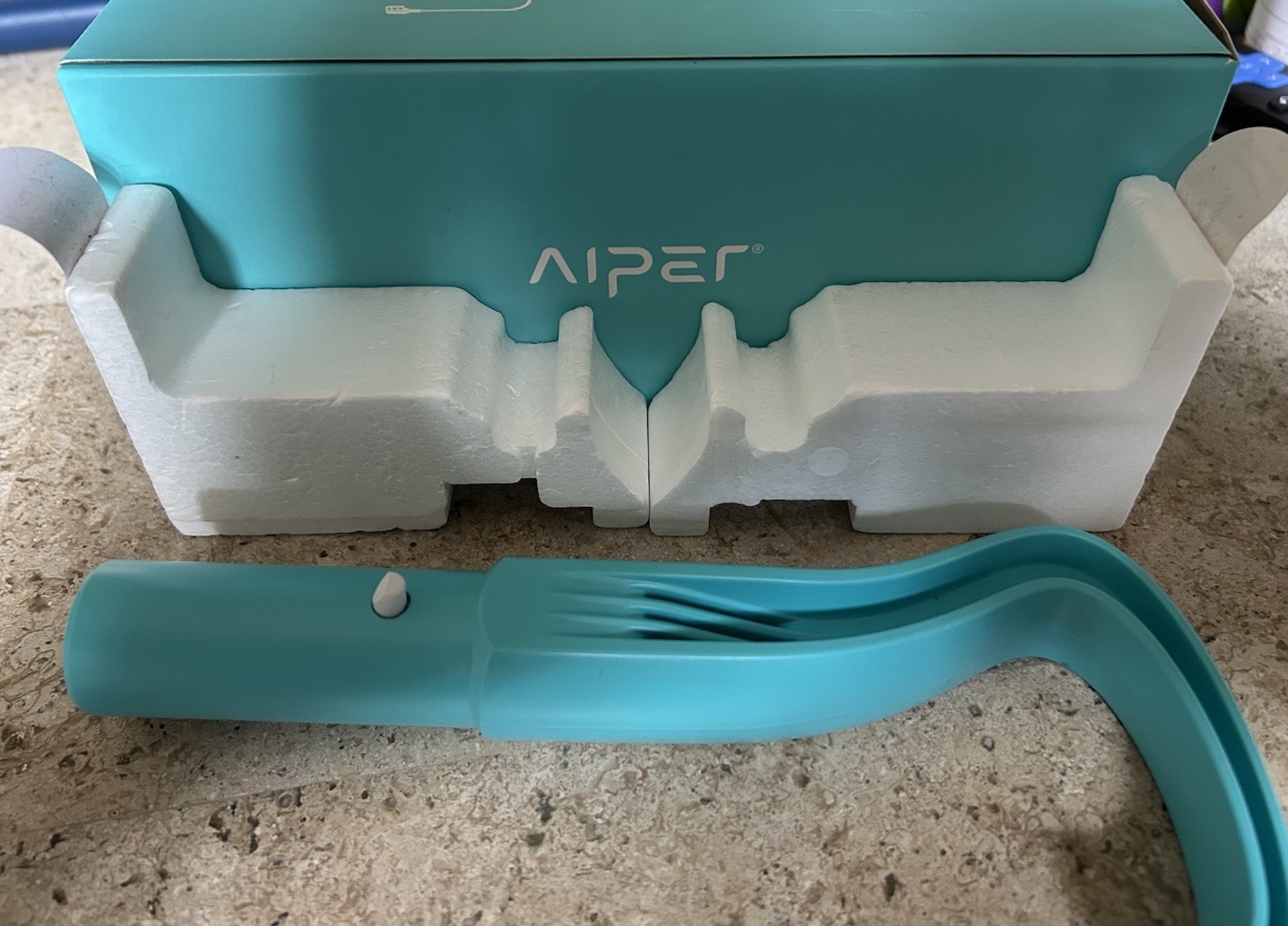 AIPER Scuba V3 AI Vision Cordless Cleaner Flotation Blocks & Retrieval Hook