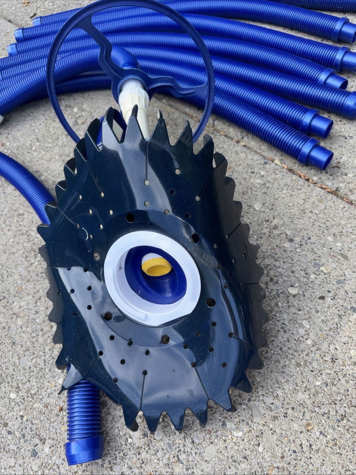 Vingli Above Ground Pool Cleaner “barracuda Style”