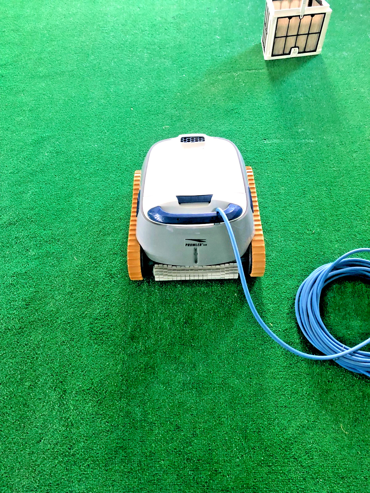 Pentair Prowler 920 Robotic Pool Cleaner – Slightly Used, Excellent Condition