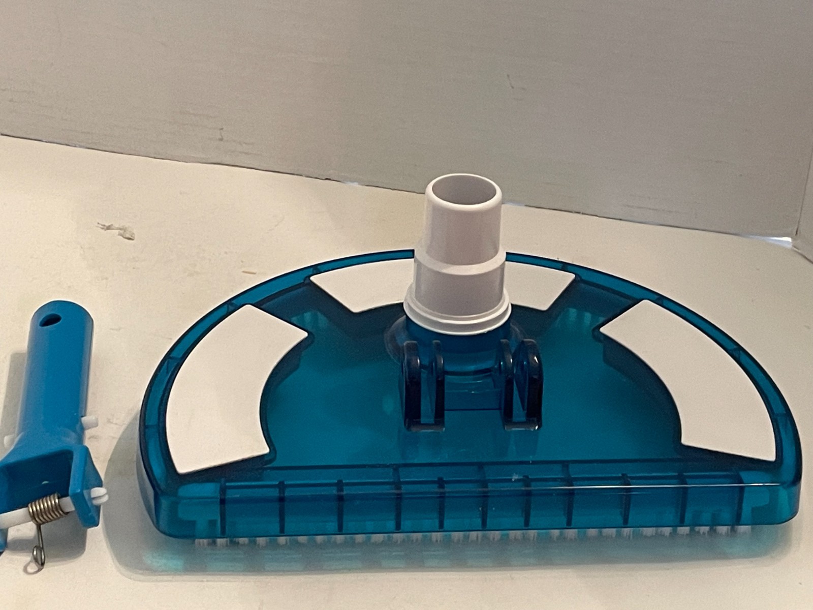 USP Pool Vacuum Brush Head Curved Half Moon Body 10×7&Prime; Swivel Connect VH-709