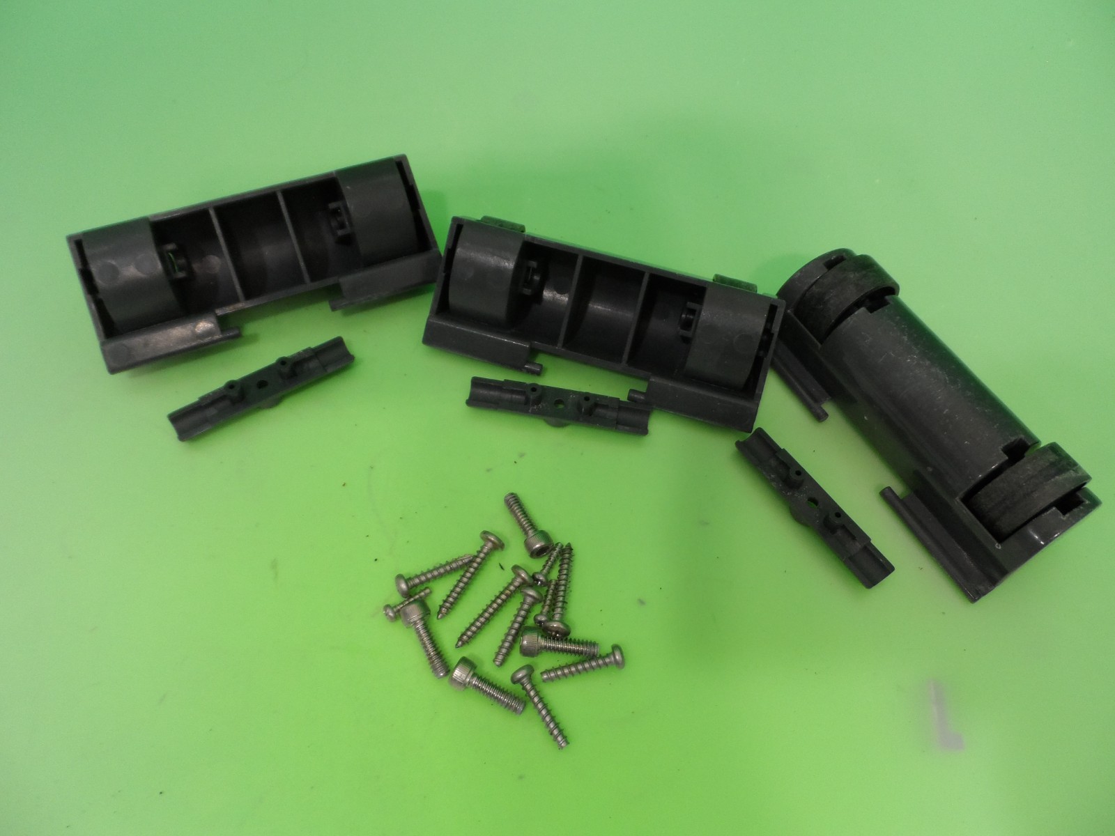 Black pearl XL600, robotic 8Stream pool cleaner parts. Floor sensor rollers