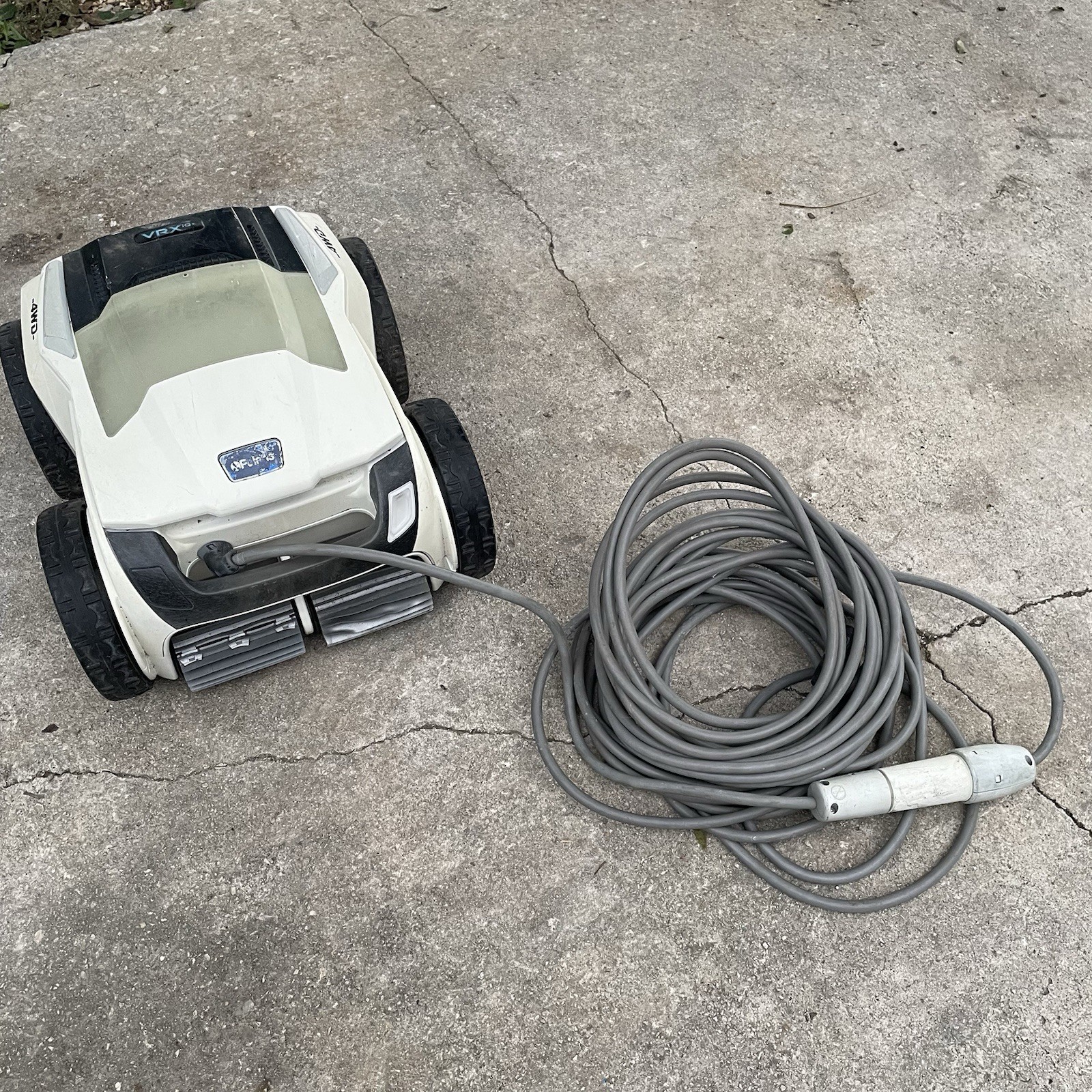 Polaris VRX iQ+ 4WD Robotic Pool Cleaner AS-IS