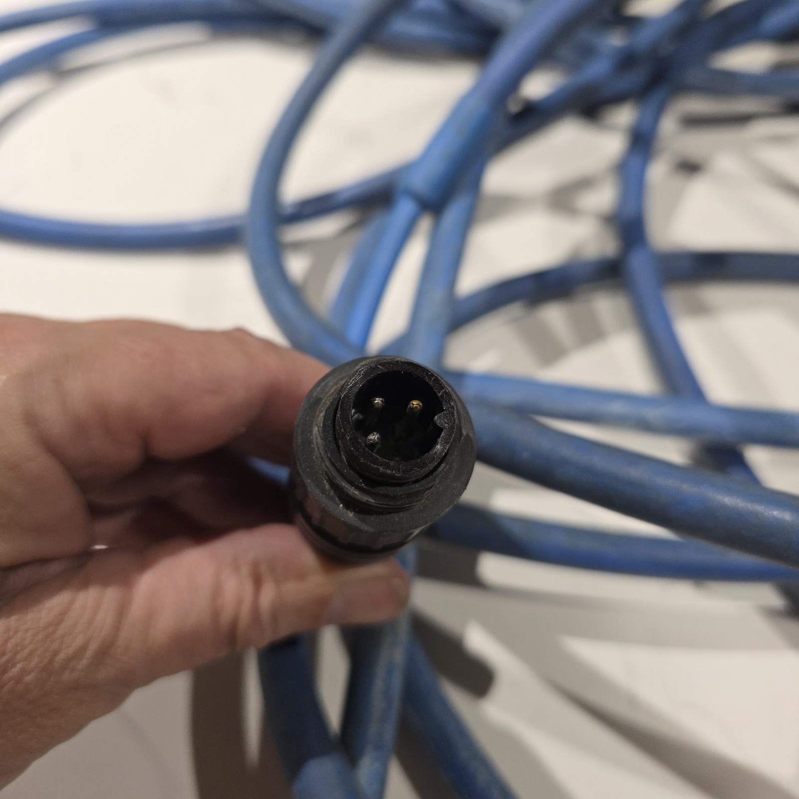 Pool Cleaner Cable with Swivel 3 Wire Dolphin Maytronics Supreme M4 M5