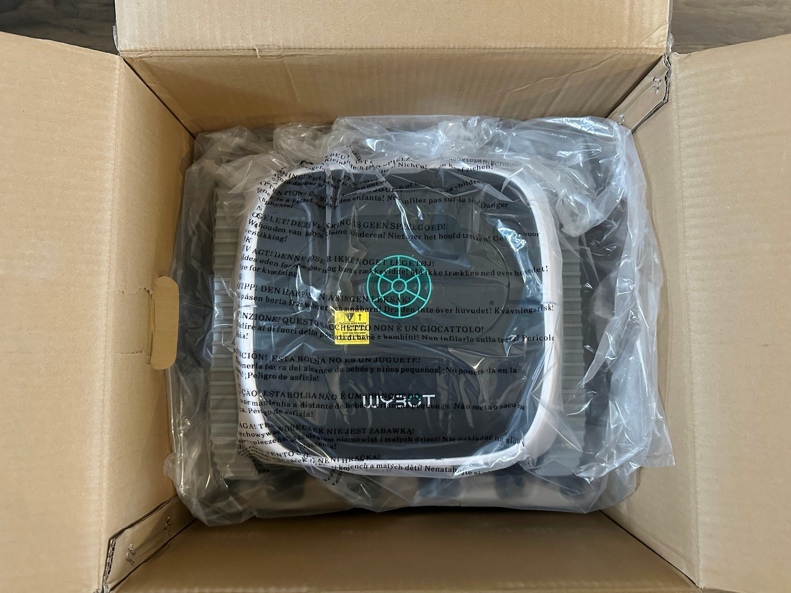 WYBOT C1 Robotic Pool Vacuum for Inground Pools *OPEN BOX – NEW* 150 min Runtime