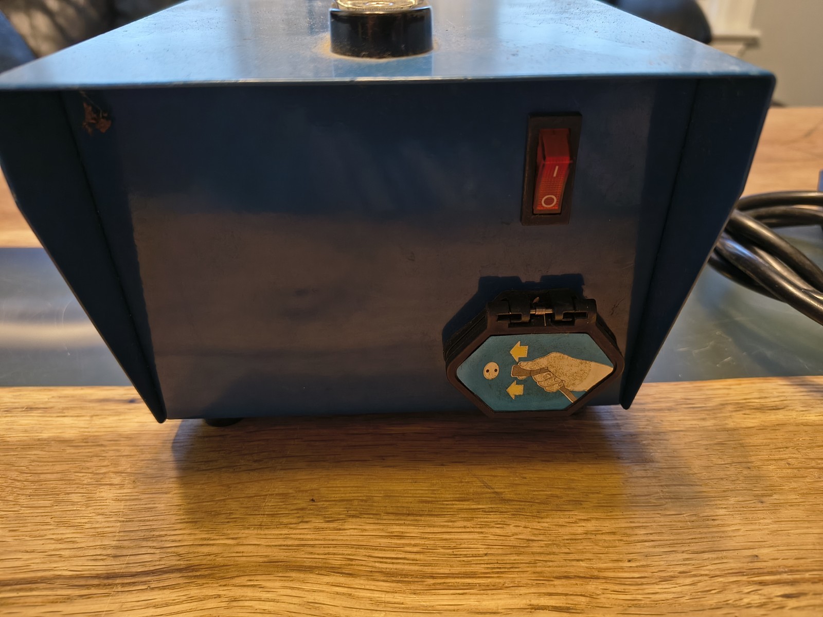 AQUABOT ® CLASSIC & AQUABOT TURBO POWER SUPPLY TWO PIN FEMALE SOCKET ( USED )