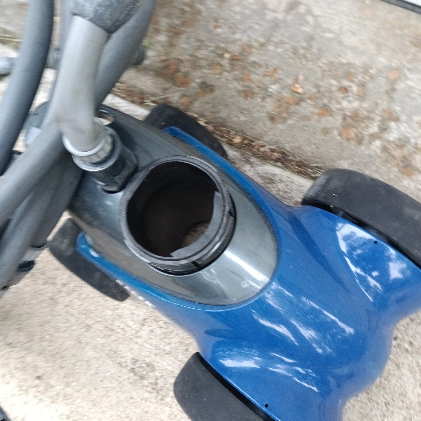 Pentair Racer Inground Pool Cleaner 360228 Head Parts Only with Hose UNTESTED