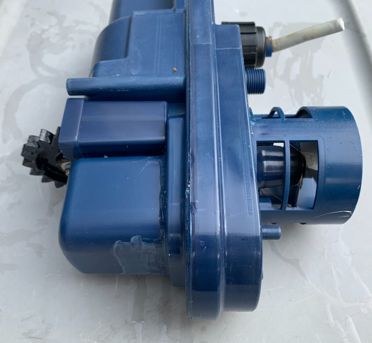 731-i Cobalt Intelligent Pool Cleaner motor unit (not tested)