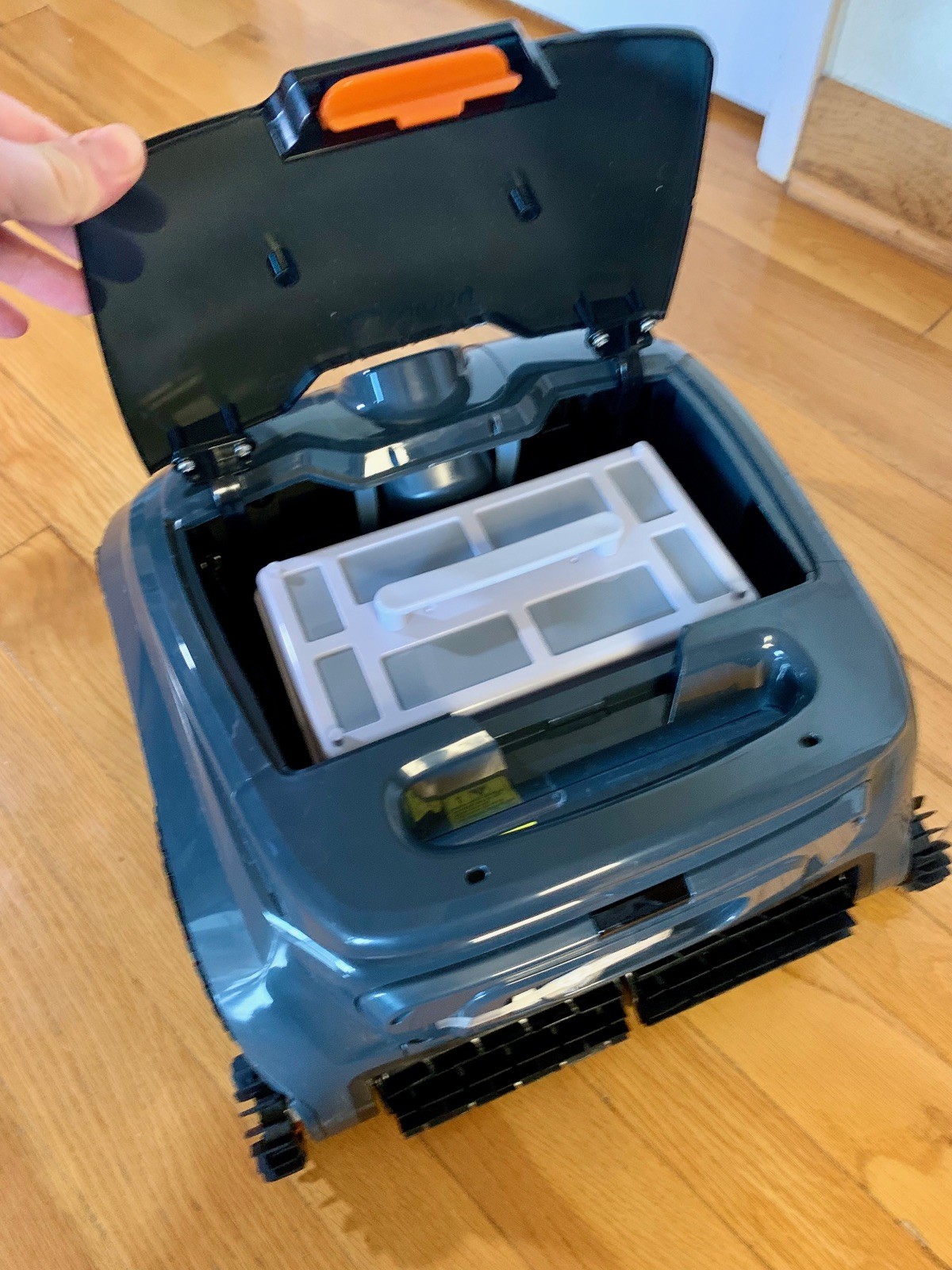 Winny B1 Cordless Robotic Smart Pool Cleaner, App Control, 100 min Runtime!