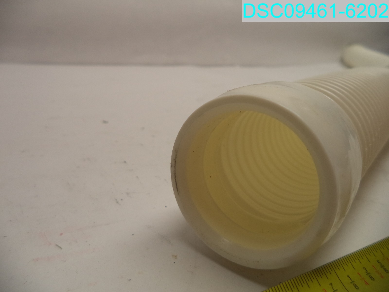 QTY=5: 32&Prime;L Replacement Off White Pool Hoses 1-1/2&Prime; ID