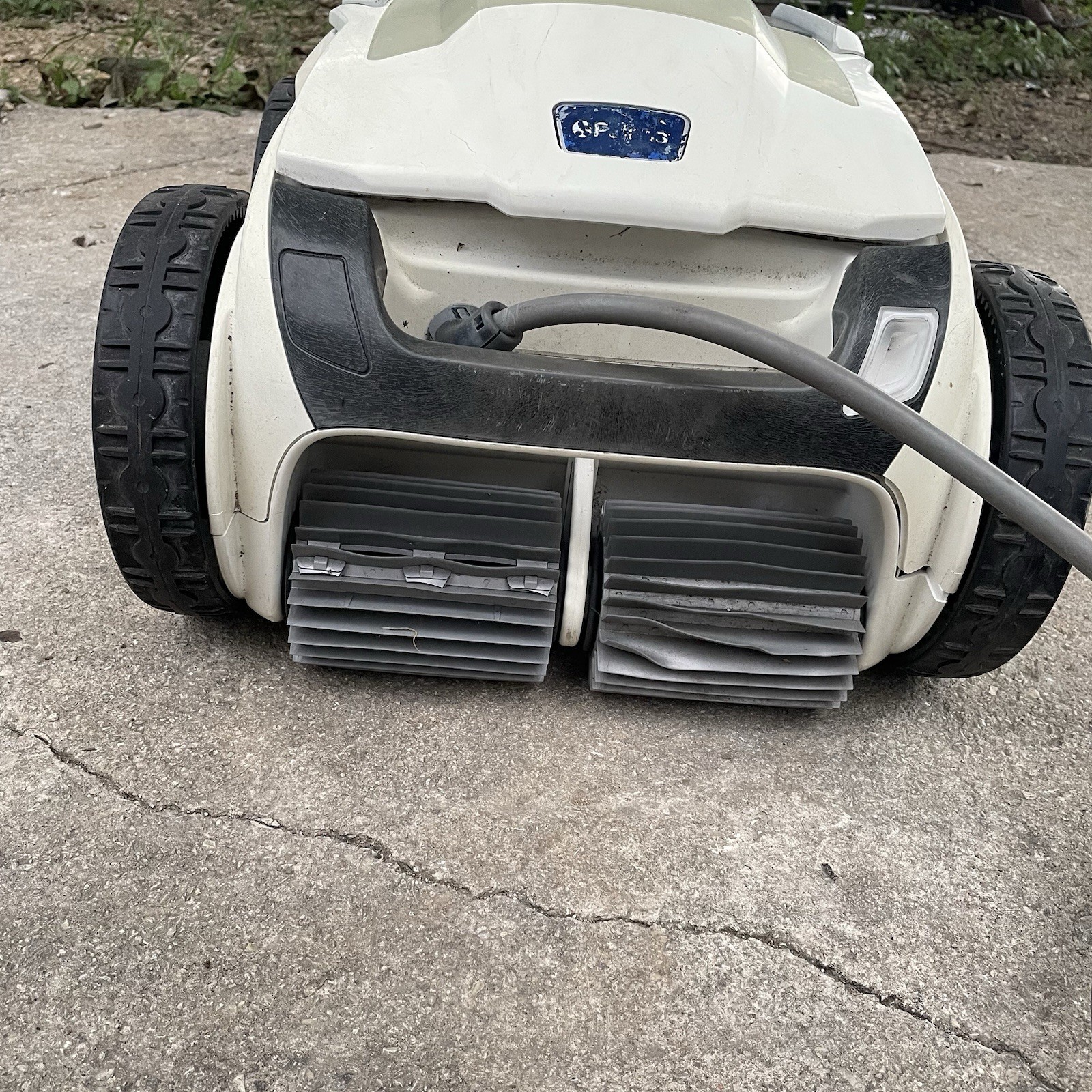 Polaris VRX iQ+ 4WD Robotic Pool Cleaner AS-IS