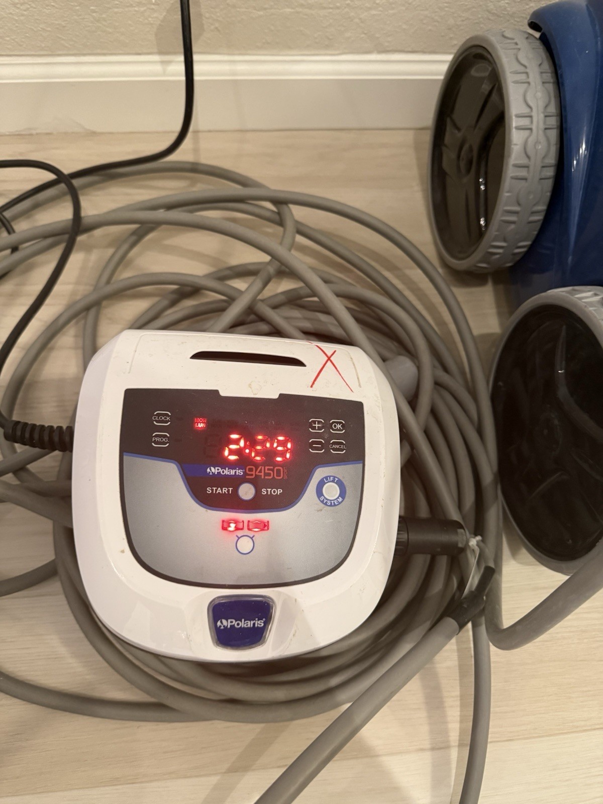 Polaris 9450 Sport 4WD Robotic Inground Swimming Pool Cleaner Tested