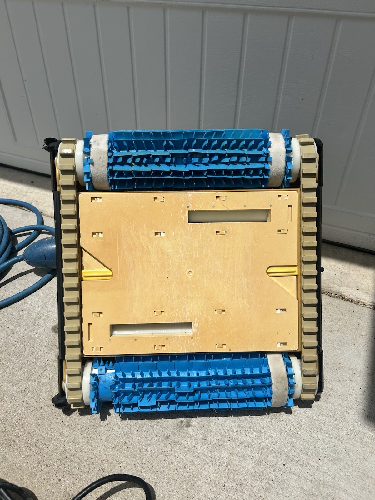 Maytronics Dolphin Nautilus CC Robotic Pool Cleaner w/Power Supply *PARTS*
