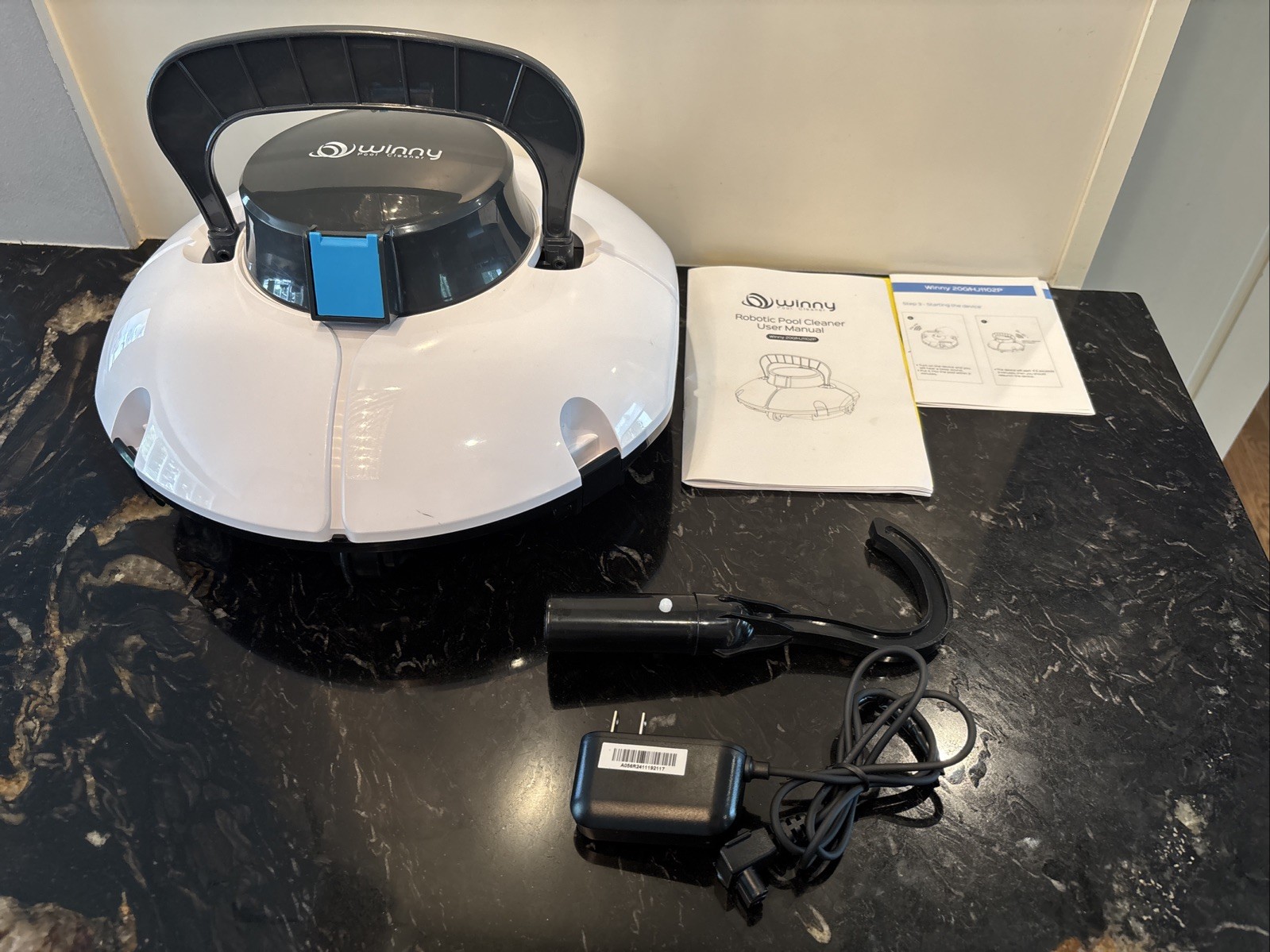 Winny 200 SE Cordless Robotic Pool Cleaner HJ1102 – Read