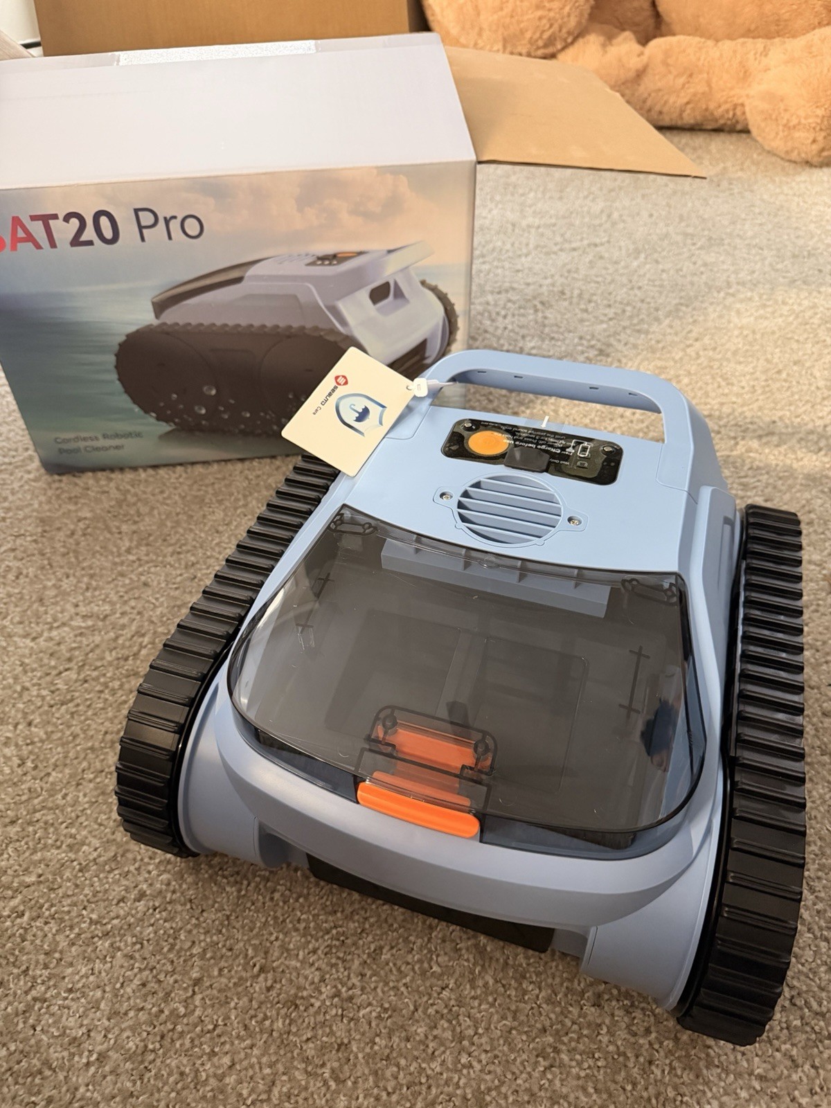 SAT20 Pro Cordless Robotic Pool Cleaner 3Hr 2.5L 3960 GPH Blue/Black