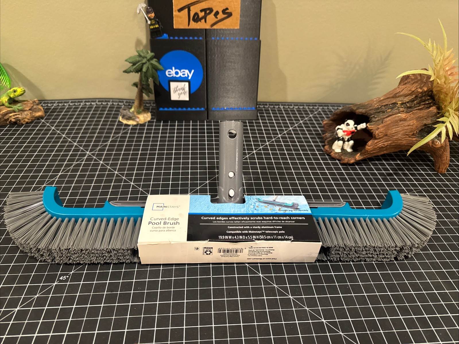 Pool Brush Curved Edge 19.9&Prime;x4.3&Prime;x5.5&Prime;