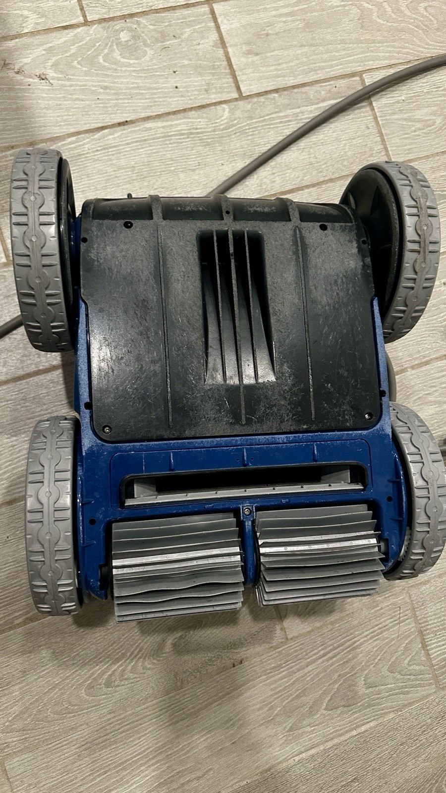 Polaris 9550 Sport Robotic Pool Cleaner for In Ground Pools, Lift System