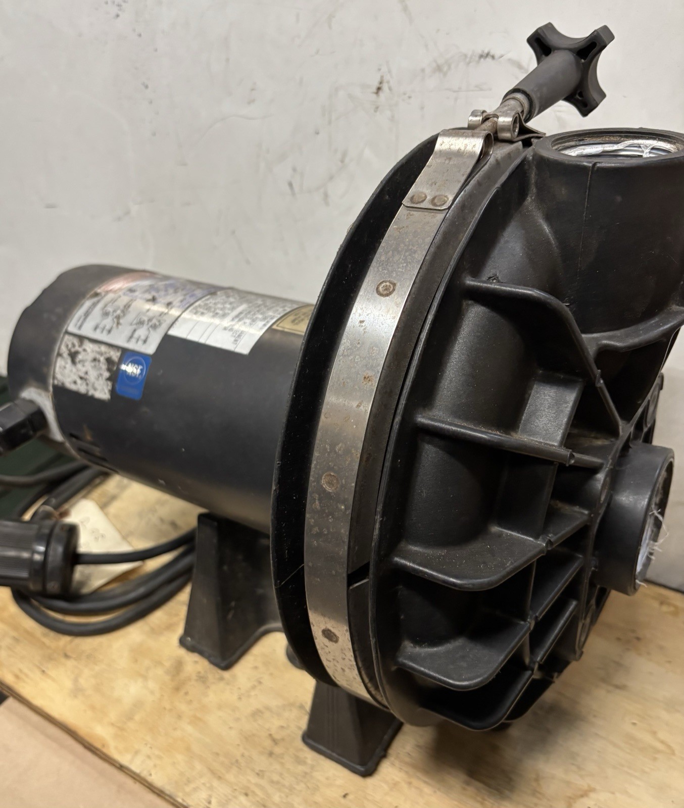3/4 HP PULSAR Pool VAC Pump 1 Ph 115/220 Volts 3450 RPM