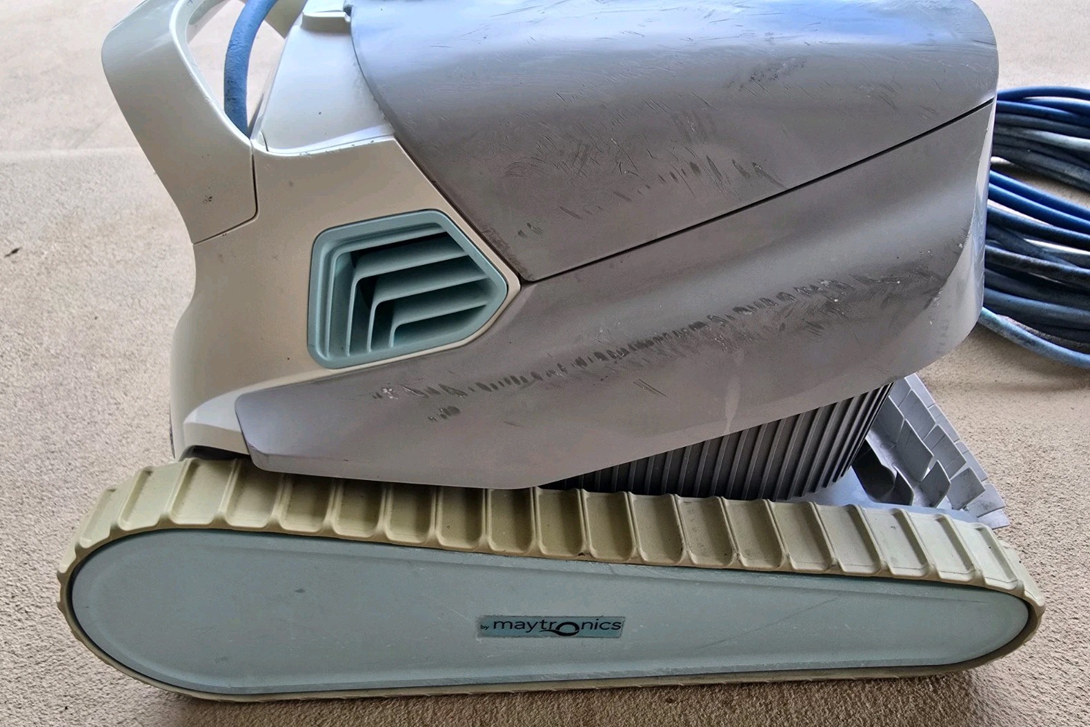 Dolphin Active 20 Robotic Pool Cleaner | Top Load Basket | Cable | No Power…