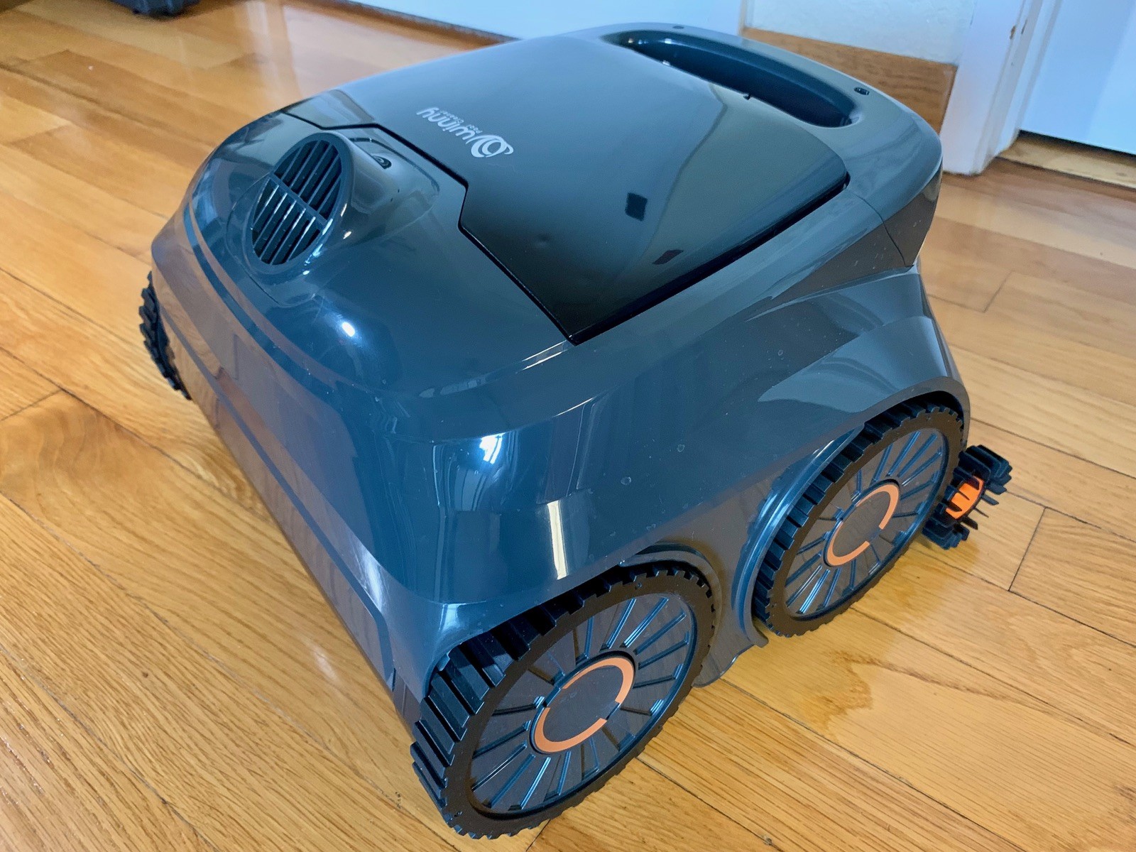 Winny B1 Cordless Robotic Smart Pool Cleaner, App Control, 100 min Runtime!