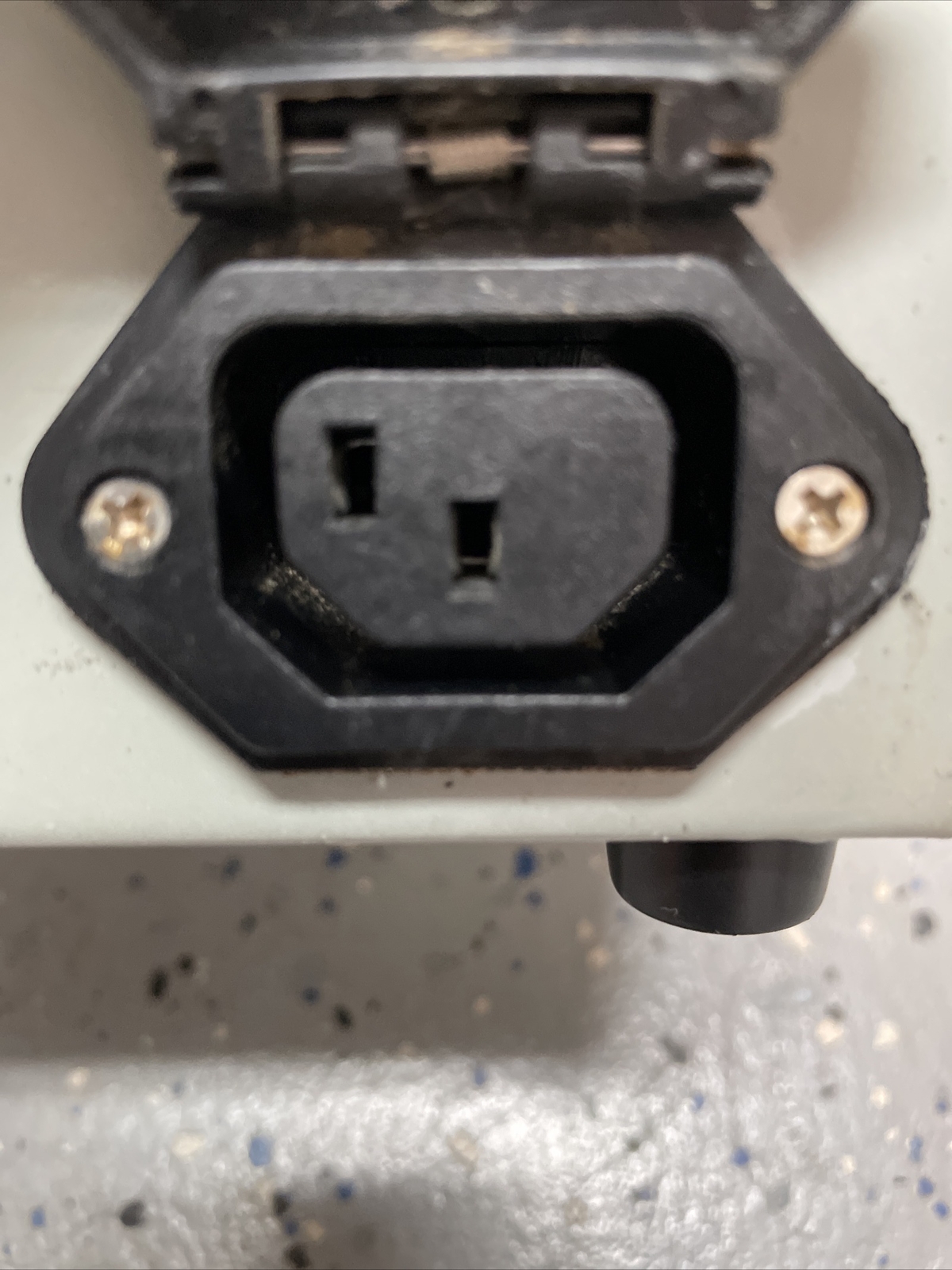 Aquabot Classic / Turbo T2 T4RC Supreme Power Supply 2 Pin Female Socket 7060D