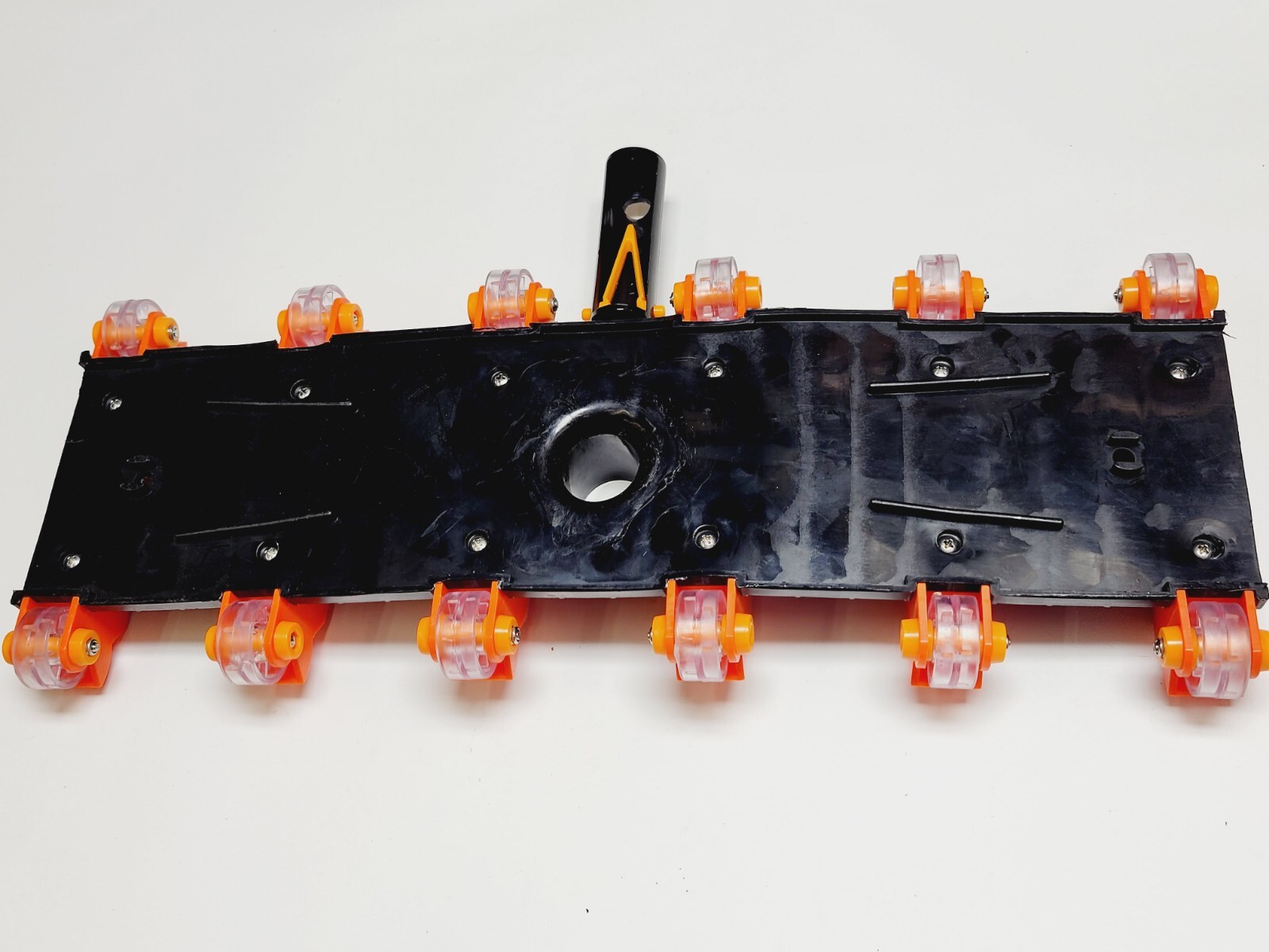 19&Prime; Gunite Flexible 12 wheel Vacuum Head