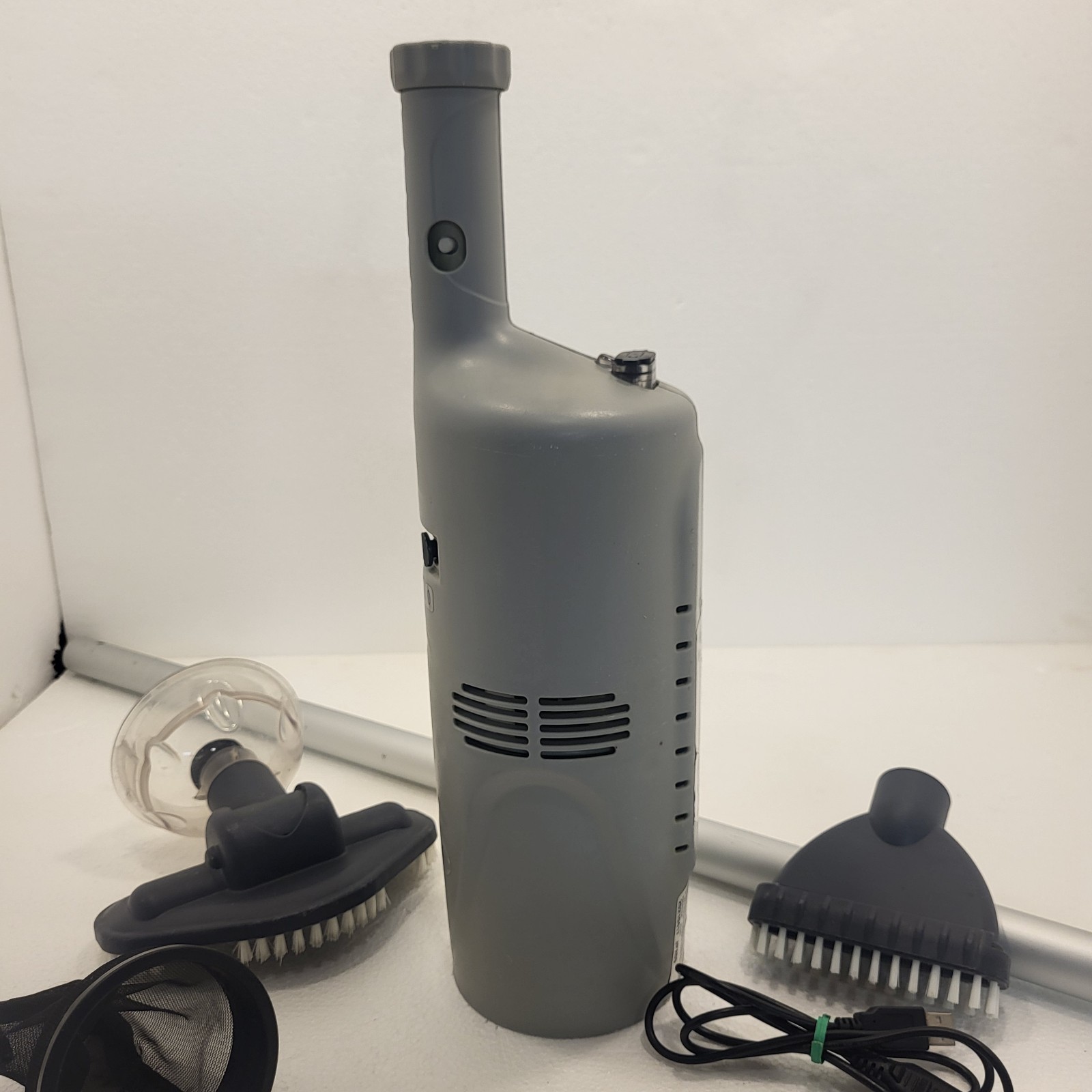 Intex Handheld Rechargeable Vacuum Two Interchangeable Brush Heads Model: 28620E