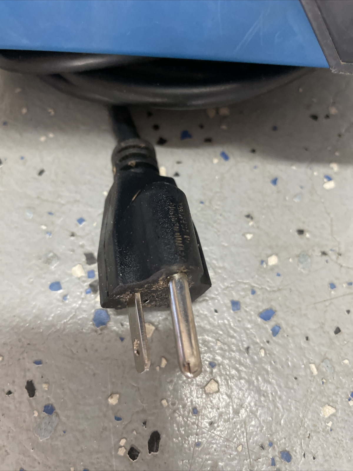 Aquabot Classic & Aquabot Turbo Power Supply 2 Pin Female Socket 7060D
