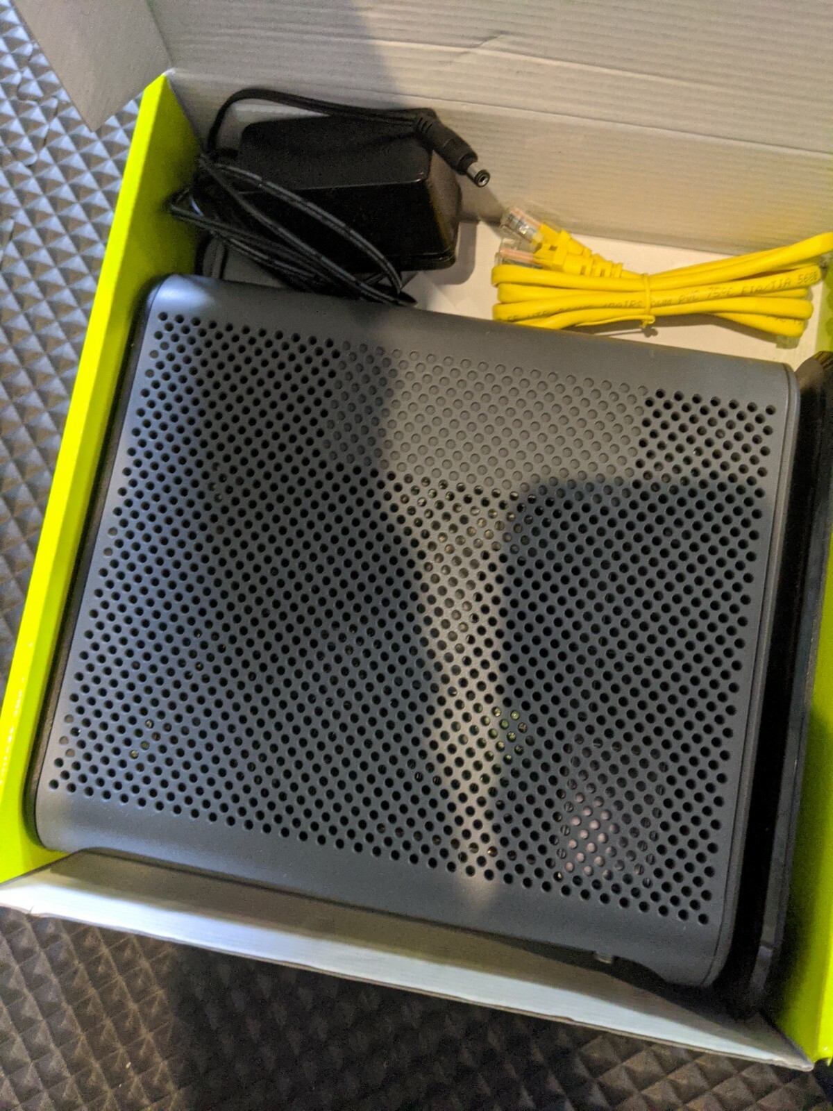 Motorola MG7315-10 343Mbps Modem