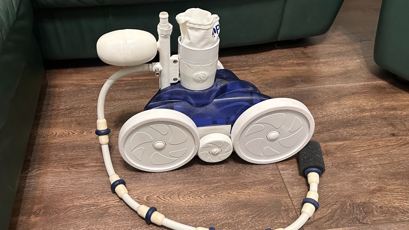 Polaris 280 Pool Cleaner – Rebuilt – New Hose