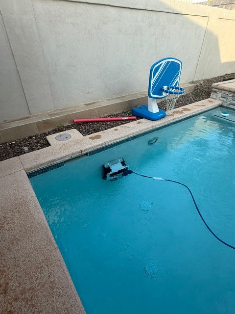 Dolphin Explorer E25 WiFi Robotic Pool Cleaner Wall Climbing