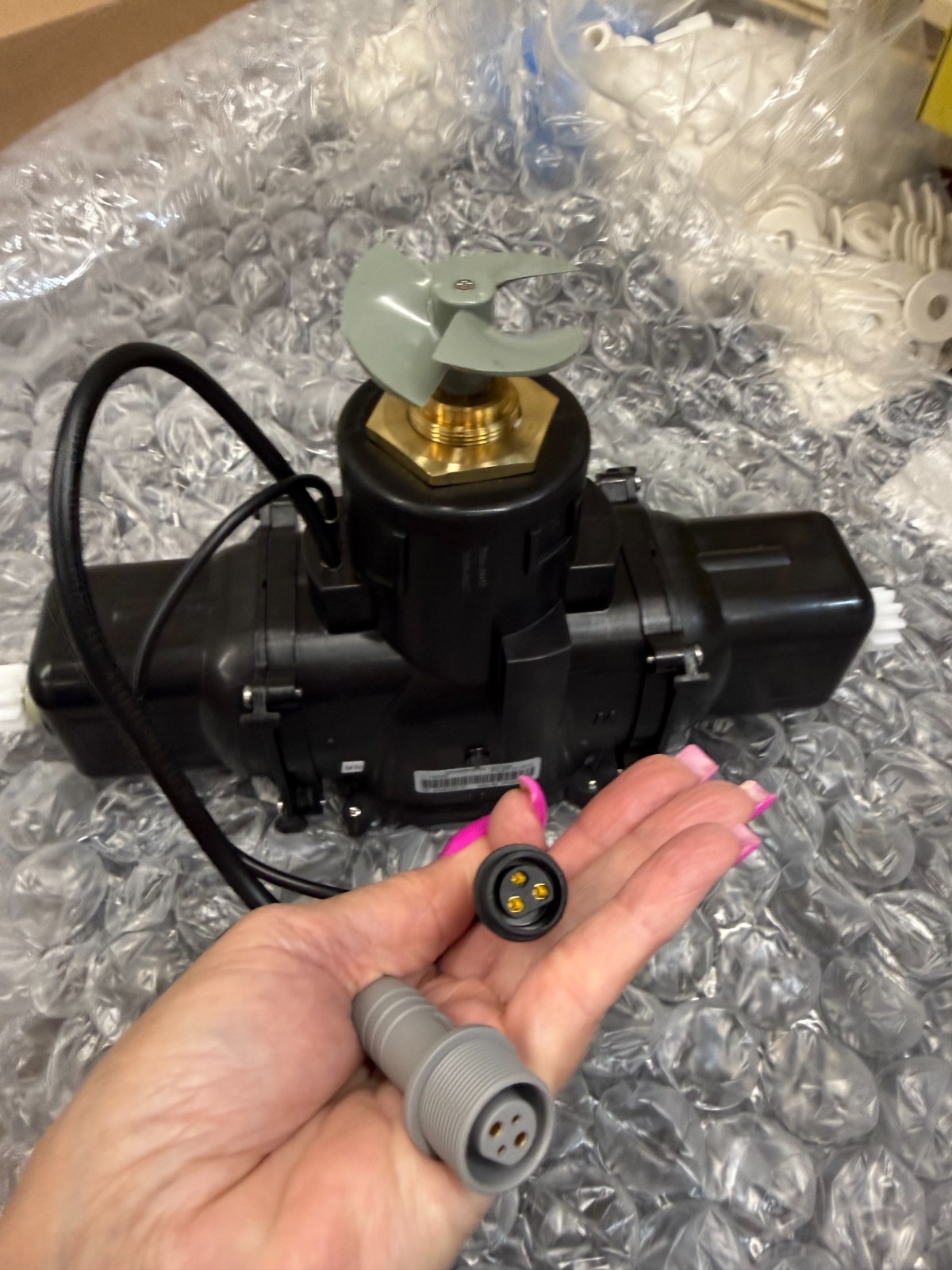 BWT MOTOR UNIT P/N: NEW # AS2903490-SP, OLD # AS2903480-SP FOR RC 50 CLEANER