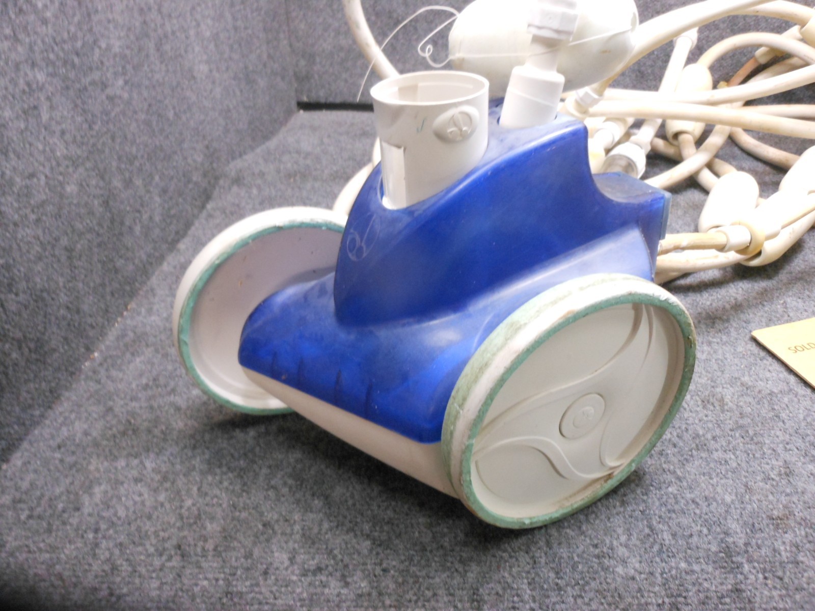 Polaris 360 Pressure Side Automatic Pool Cleaner.