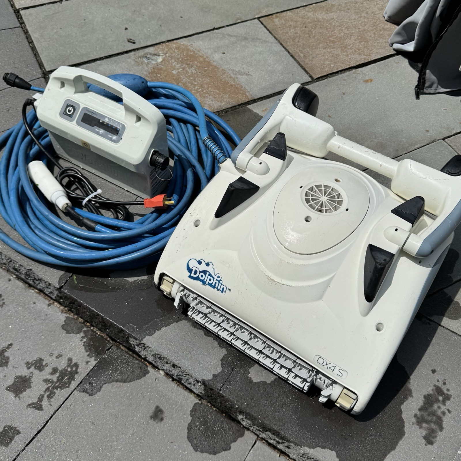 Maytronics Dolphin DX4 Pool Cleaner Robot Kit Hose Cable Extra Filters – Works*