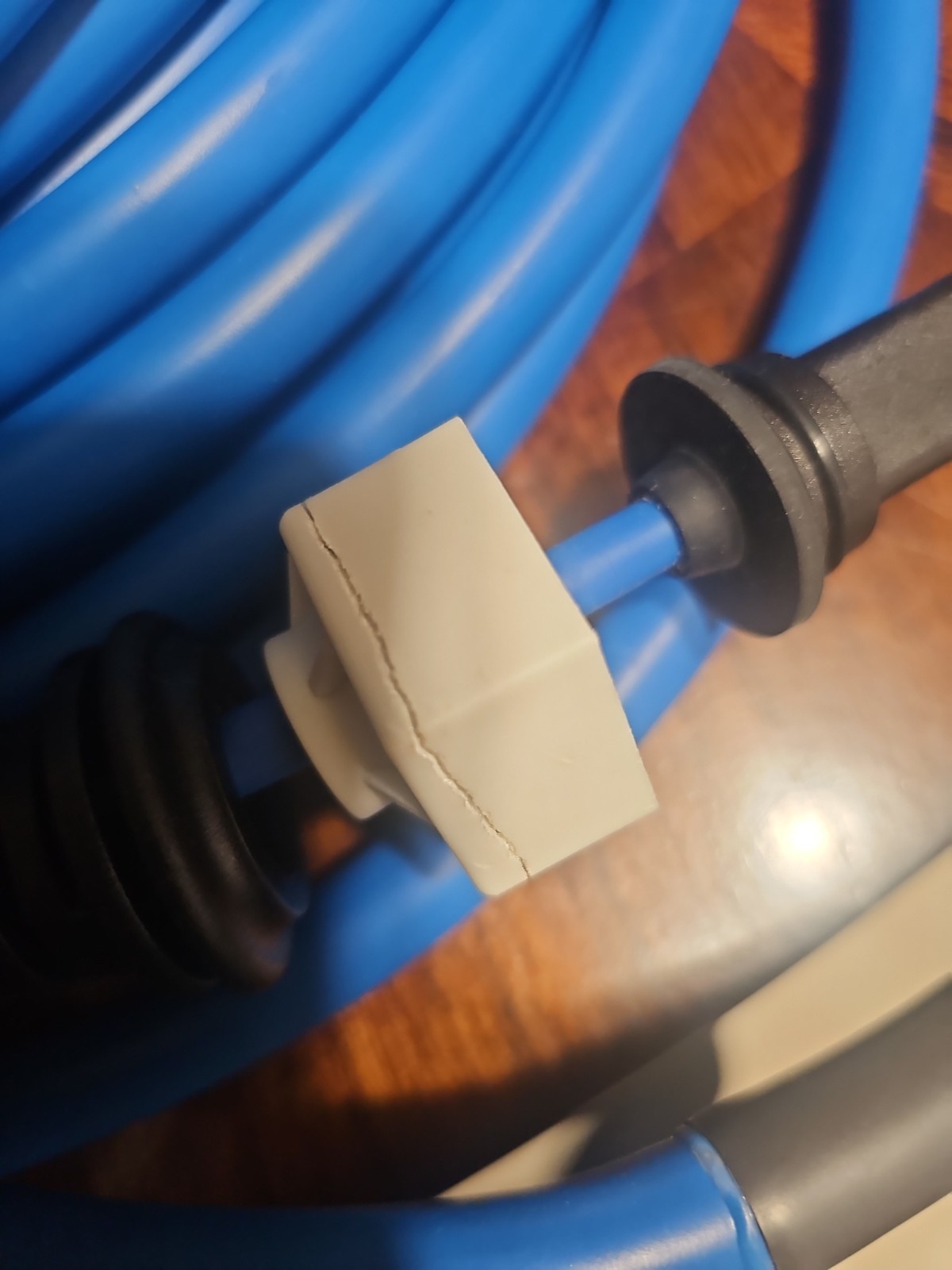 9995861 60ft Replacement Cable Swivel 2 Wire Replacement For Dolphin (FOR PARTS)