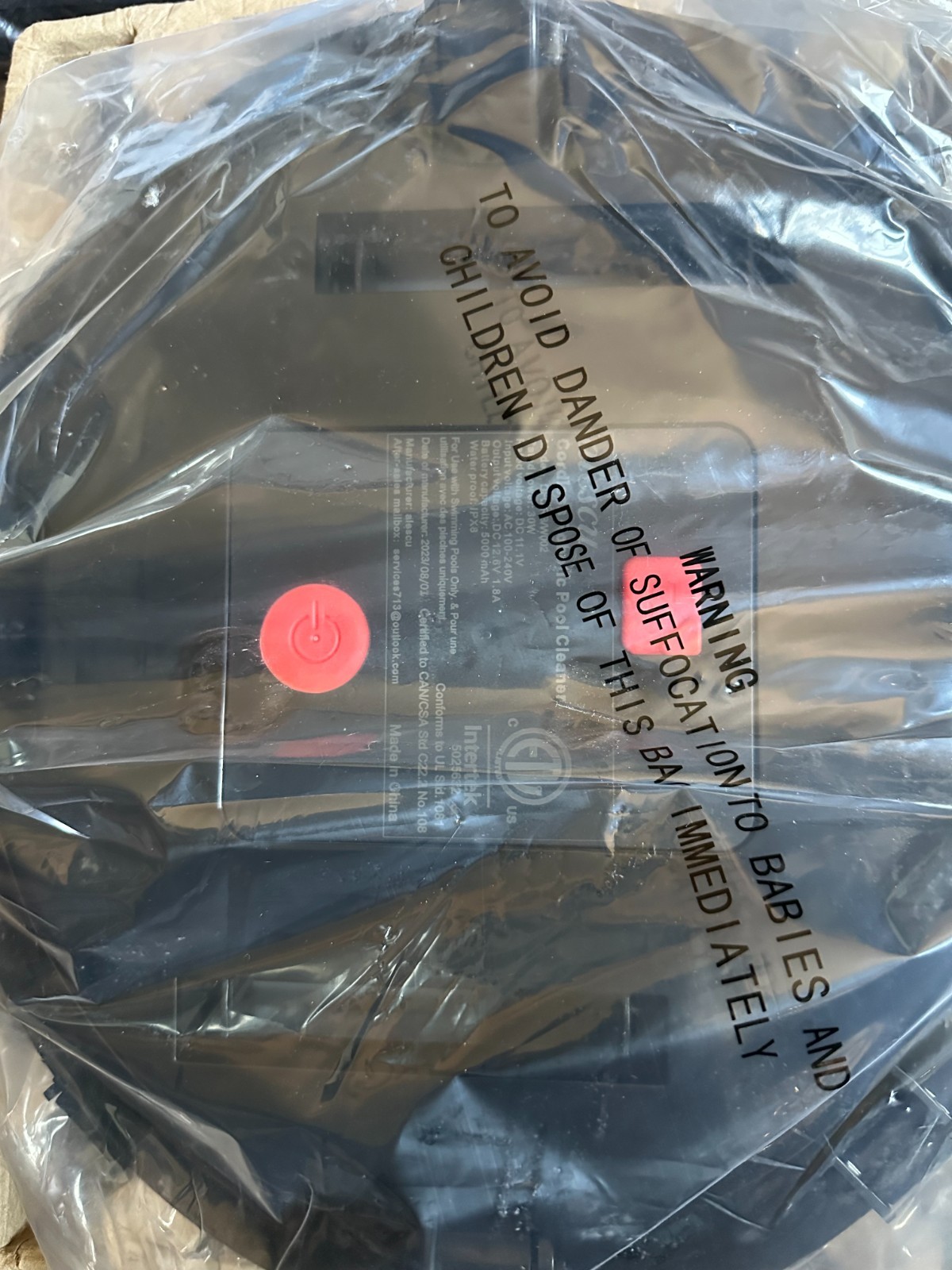 Cordless Robotic Pool Vacuum – Self-Parking Pool Cleaner Lasts 110 Mins