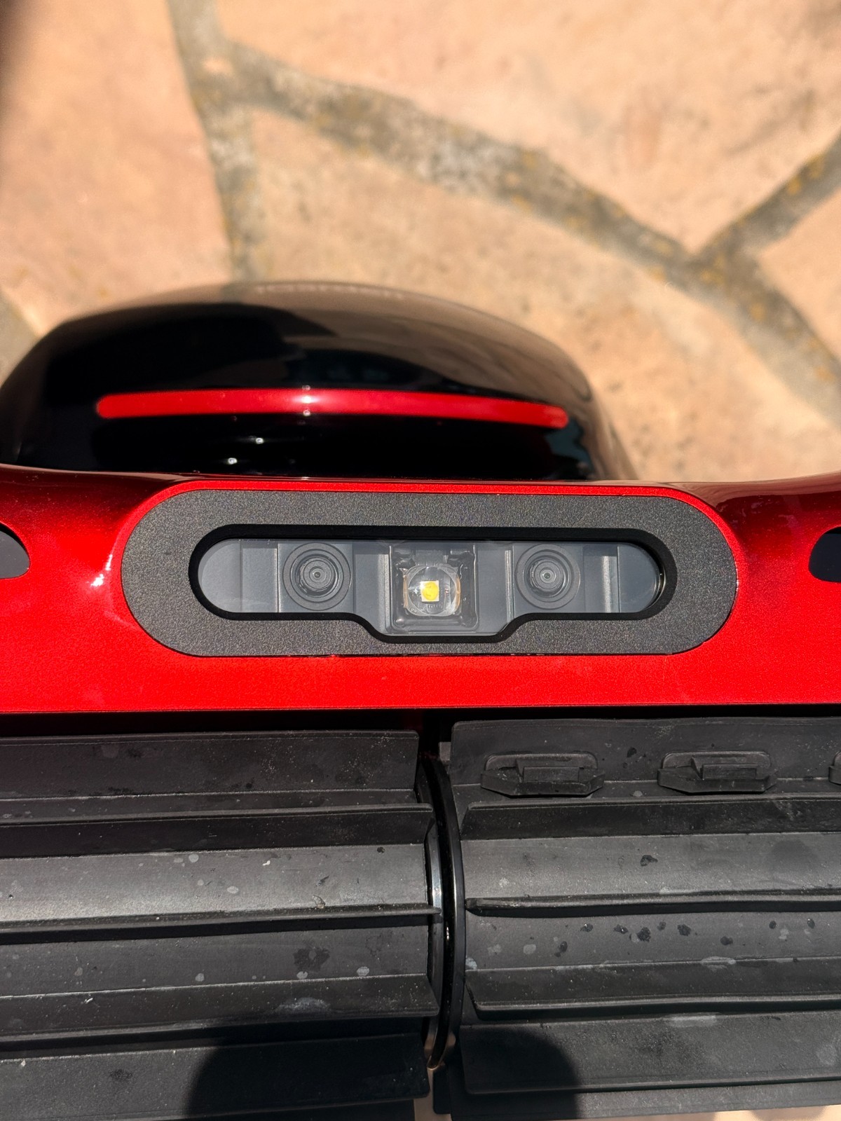 iGarden Robotic Pool Cleaner M1-AI 55 Cordless Pool Vacuum Cleaner