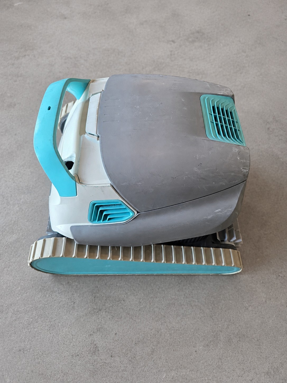 Maytronics Dolphin Active 20 Pool Cleaner Shell Parts Only