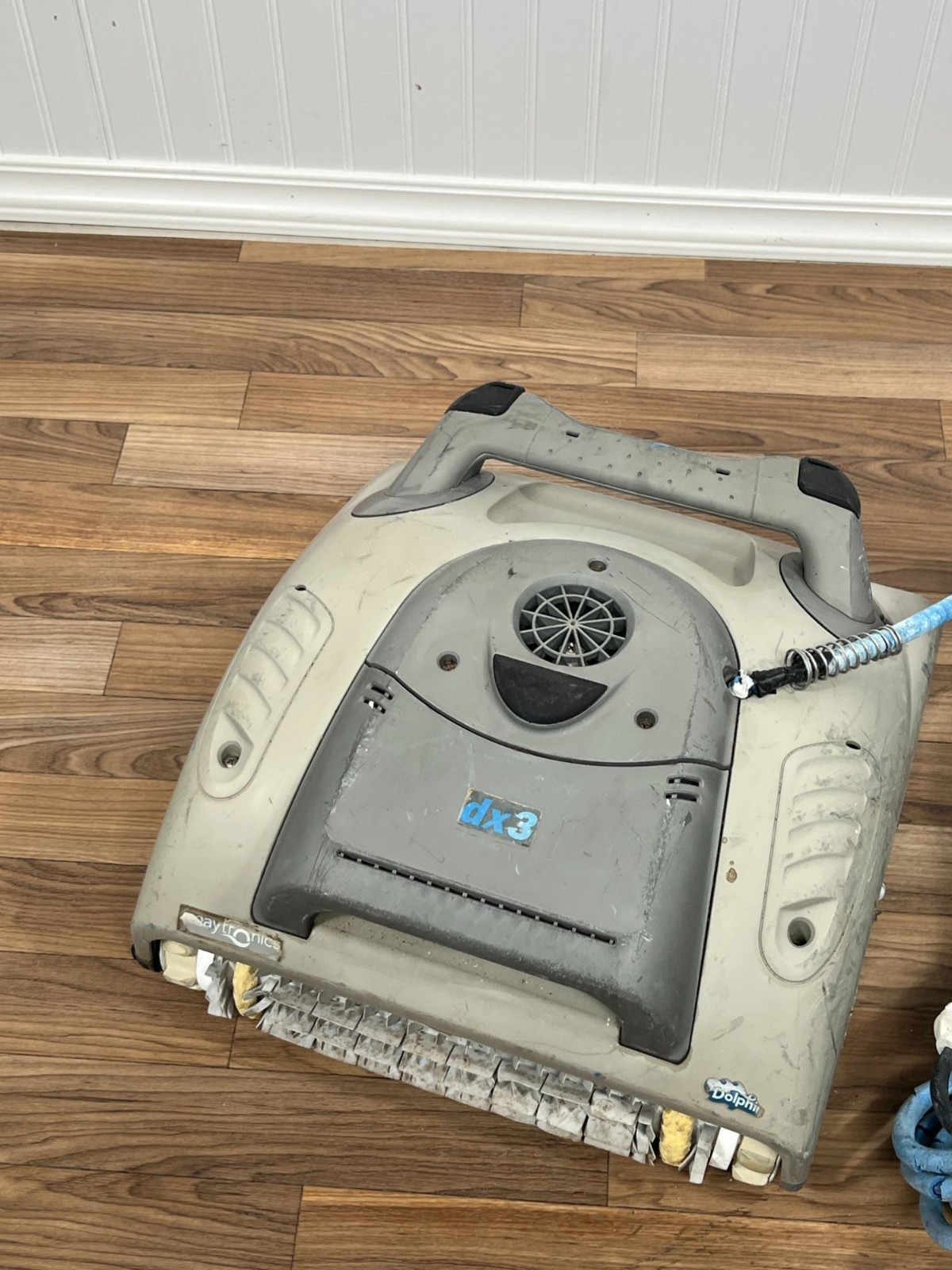 Maytronics Dolphin Proteus DX3 Pool Vacuum Only READ DESC