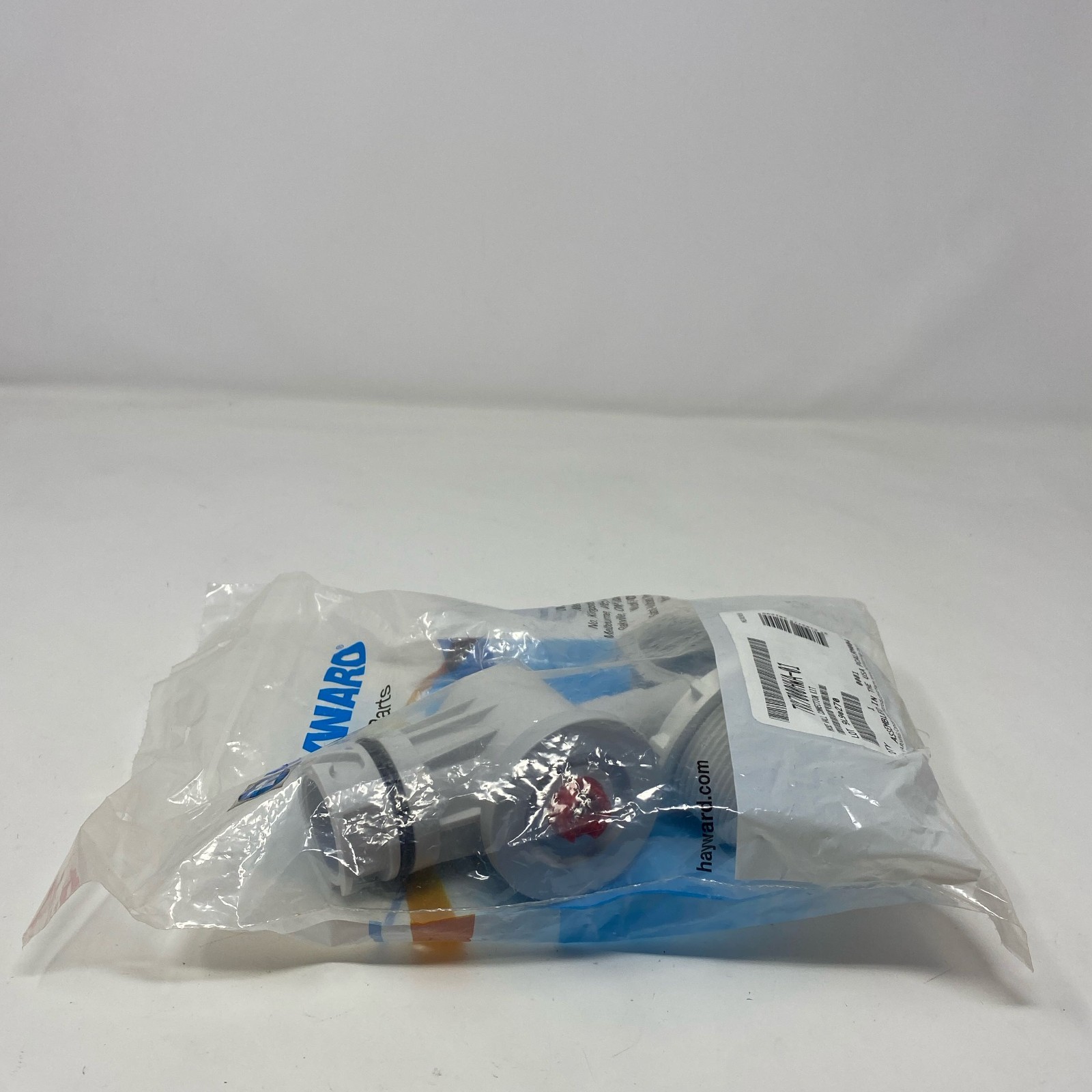 Hayward TriVac 500/700 Hose Wall Connection Kit TVX7000HWA-01 White/Gray