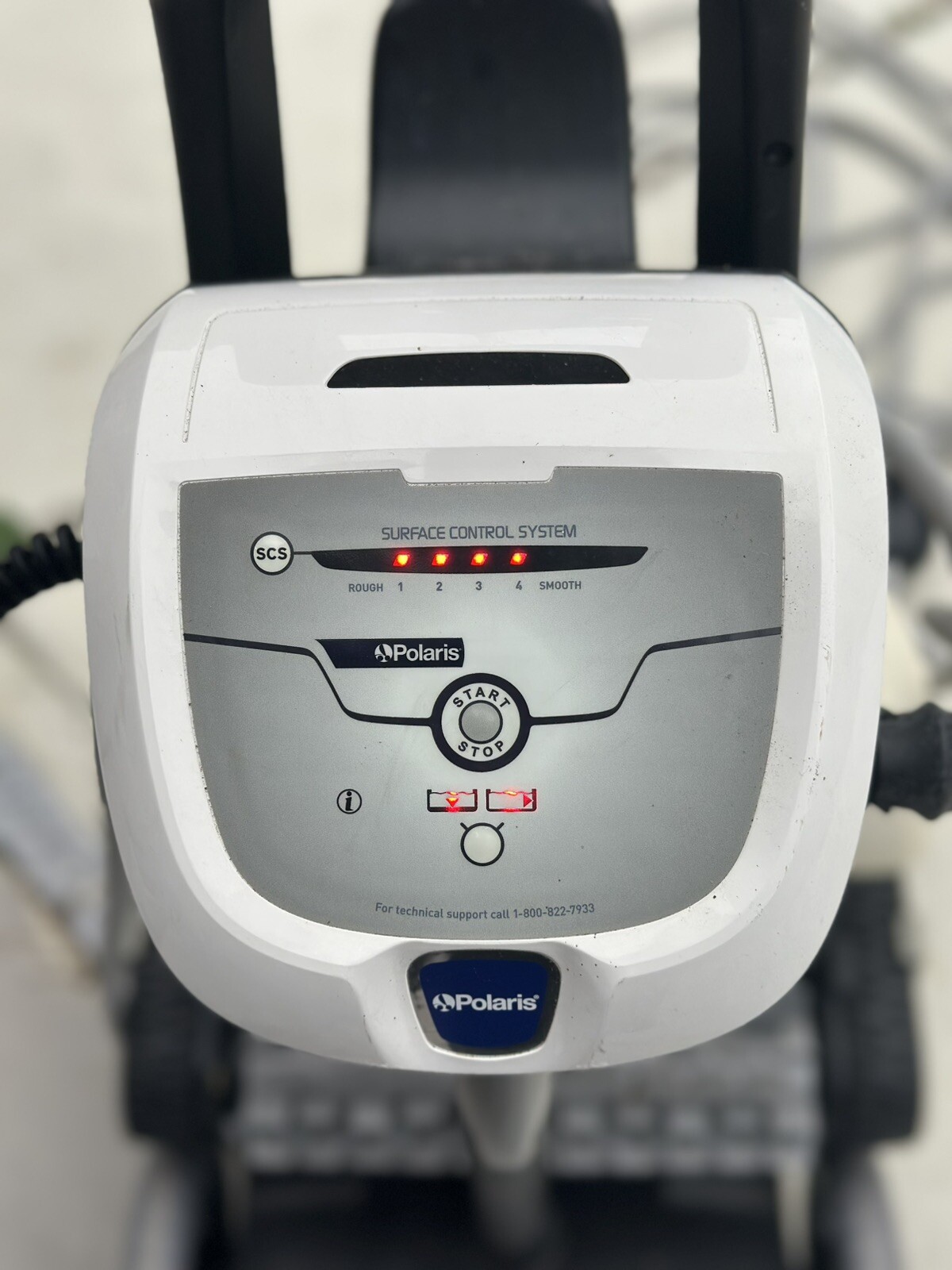 The Polaris Zodiac P825 Robotic Pool Cleaner (WR000044)