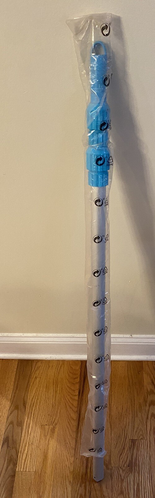 UNUSED NEW Swimming Pool Telescopic Pole EXTENDS TO OVER 9 FEET LONG – INTEX