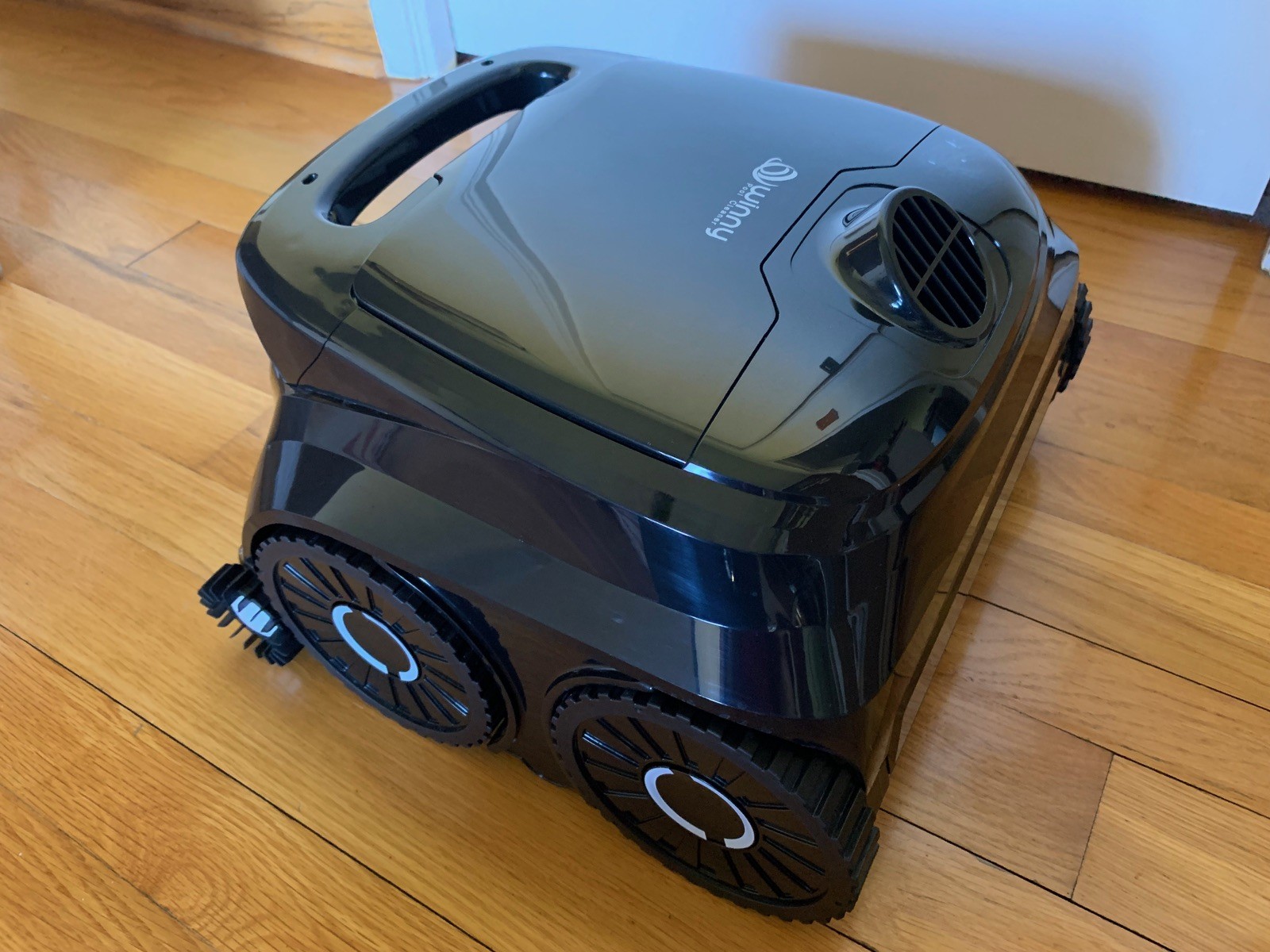 Winny B1 Cordless Robotic Smart Pool Cleaner, App Control, 100 min Runtime!